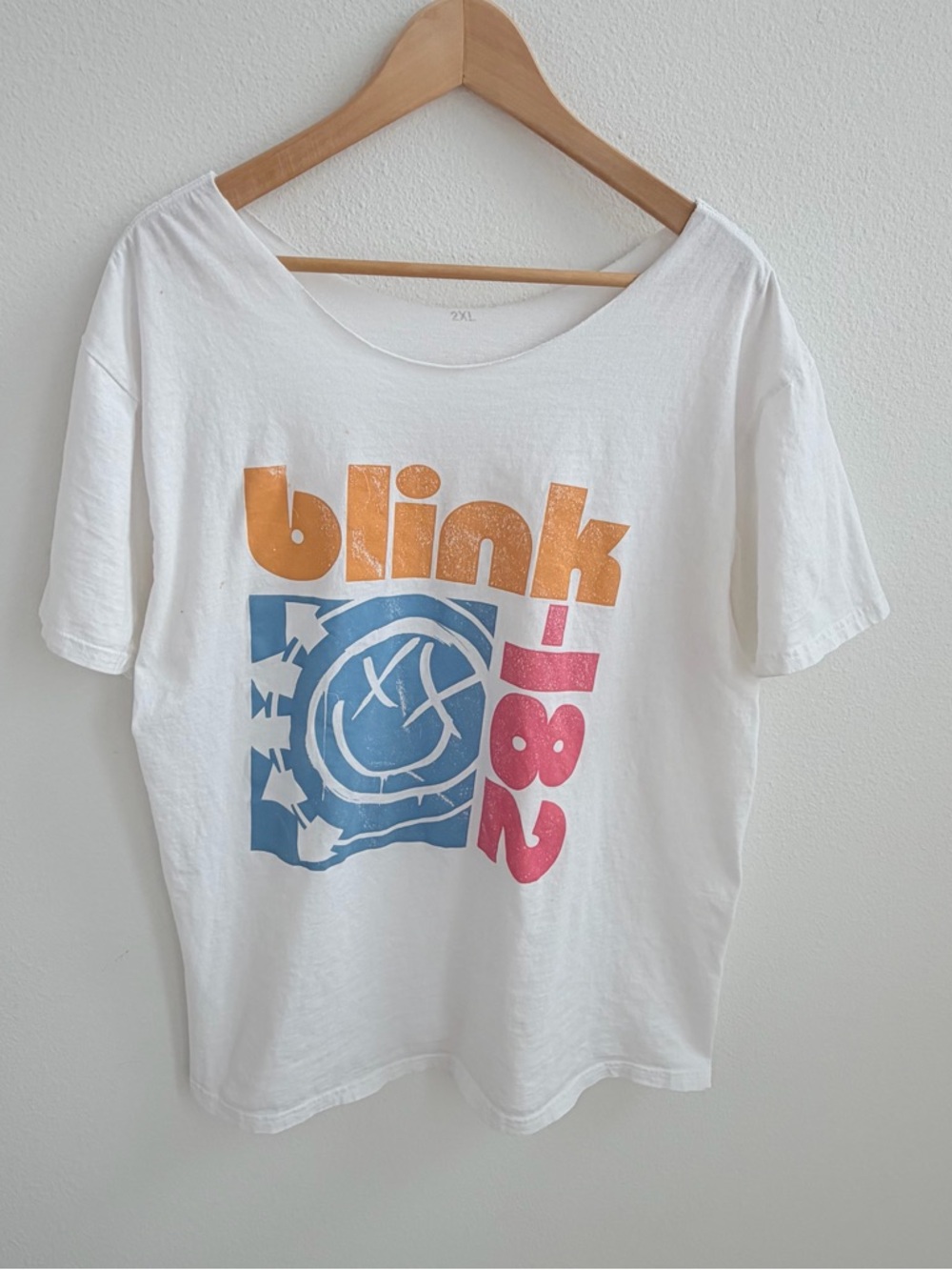 Blink-182 off-the-shoulder white punk tee